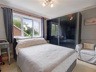 Property image 6 of home to buy in Whitebeam Close, Shenley